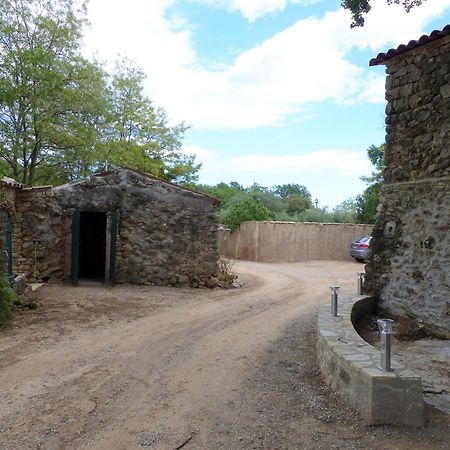 Domaine Des Bruguieres Villa Entrecasteaux Oda fotoğraf