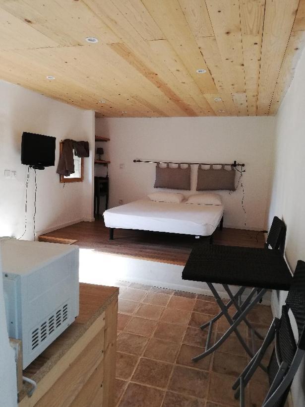 Domaine Des Bruguieres Villa Entrecasteaux Oda fotoğraf